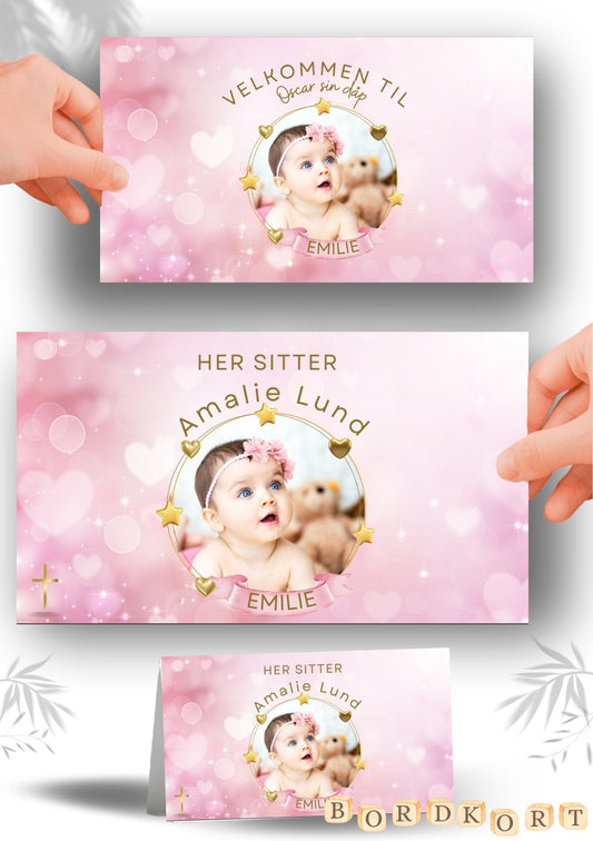 Elegant rosa bordkort til dåp med personlig design – perfekt for dåpsfesten