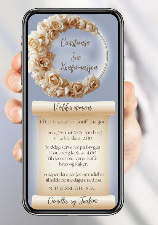 Digital konfirmasjonsinvitasjon med kremhvit rosekrans, pergamentrull og håndskrevet skrift på blågrå bakgrunn