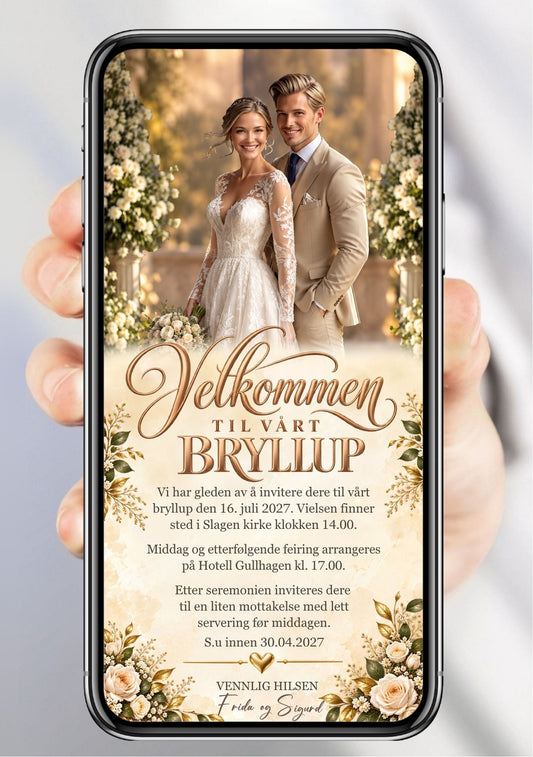 Digital bryllupsinvitasjon vist på mobil med bilde av et brudepar, lyse roser, grønne blader og gyllen skrift på kremfarget bakgrunn. 