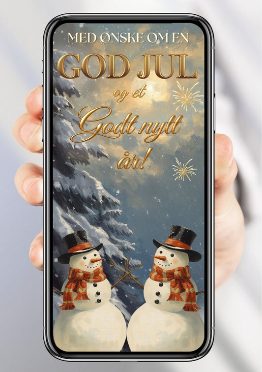 Digitalt julekort vist på mobil med to snømenn i svarte flosshatter og røde skjerf ved snødekte grantrær, med jule- og nyttårshilsen i gull.