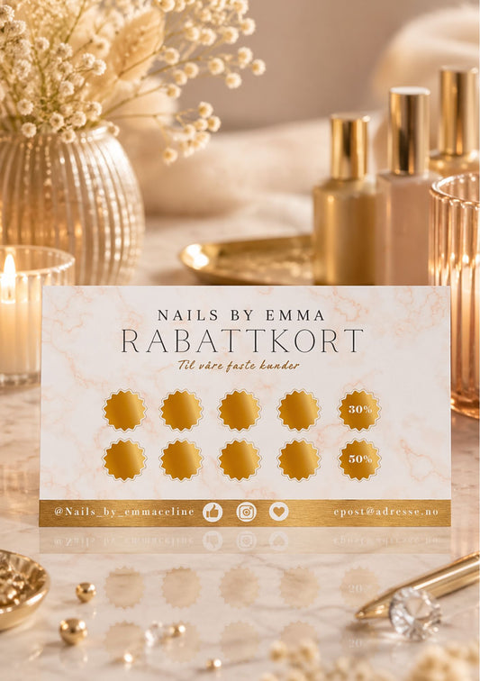 Rabattkort for neglsalong i beige og gull – design for Nails by Emma med ti gullsirkler og teksten Rabattkort, på elegant beige bakgrunn med gulldetaljer og parfyme